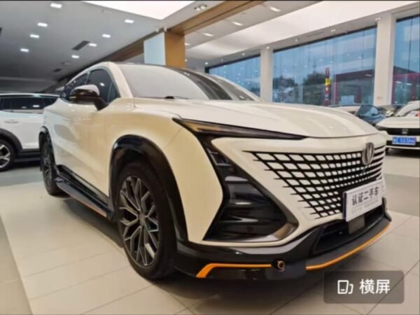 ok2 Changan UNI-T : Le Crossover Intelligent et Audacieux