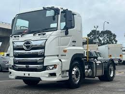 images HINO 700 Series (Année : 2024)